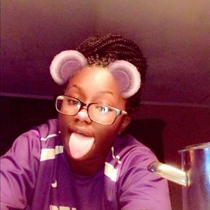 Meet your Posher, Andrea